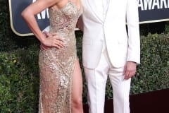Irina-Shayk-and-Bradley-Cooper-Golden-Globe-Awards-2019-Red-Carpet-Fashion-1