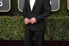 Ricky-Martin-Golden-Globe-Awards-2019-Red-Carpet-Fashion