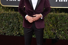 Ryan-Seacrest-Golden-Globe-Awards-2019-Red-Carpet-Fashion